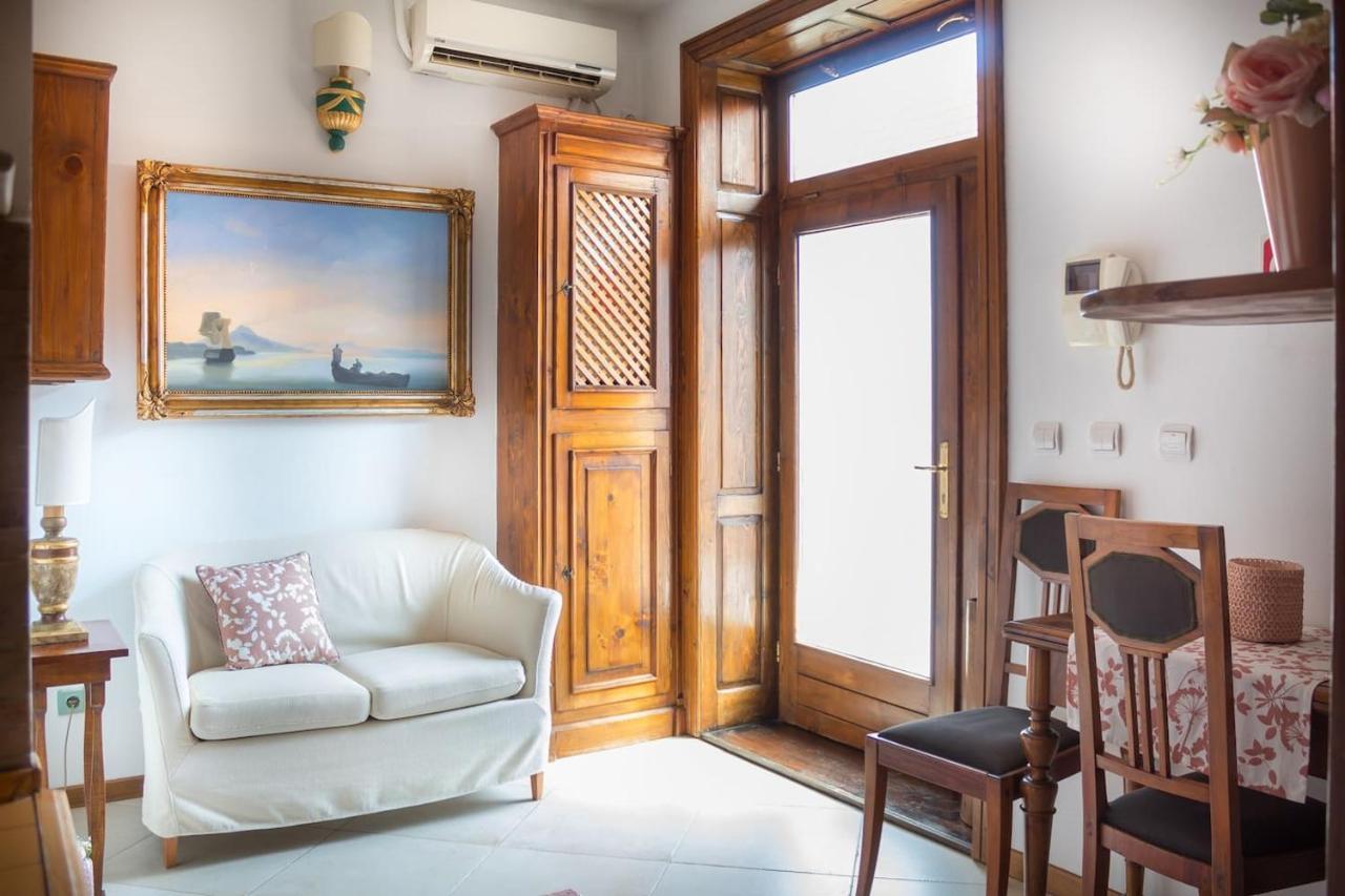 8 Small And Cozy Suite ทิมิชัวรา ภายนอก รูปภาพ